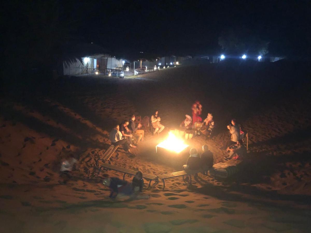 Enjoy Moda Camp Merzouga Tours- Camel Sunset Sunrise Quad Sunboarding Atv Экстерьер фото