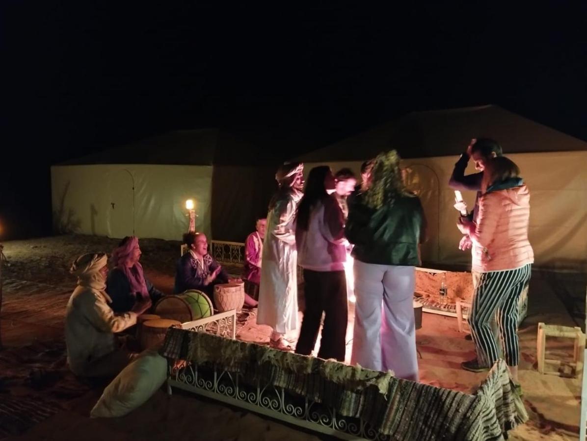 Enjoy Moda Camp Merzouga Tours- Camel Sunset Sunrise Quad Sunboarding Atv Экстерьер фото