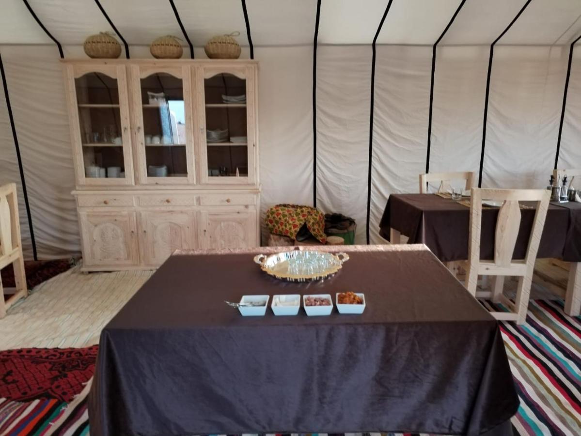 Enjoy Moda Camp Merzouga Tours- Camel Sunset Sunrise Quad Sunboarding Atv Экстерьер фото