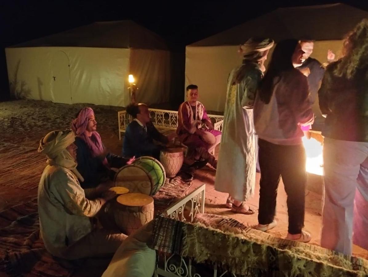 Enjoy Moda Camp Merzouga Tours- Camel Sunset Sunrise Quad Sunboarding Atv Экстерьер фото