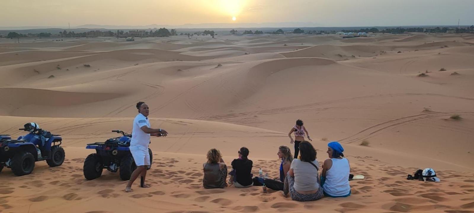 Enjoy Moda Camp Merzouga Tours- Camel Sunset Sunrise Quad Sunboarding Atv Экстерьер фото