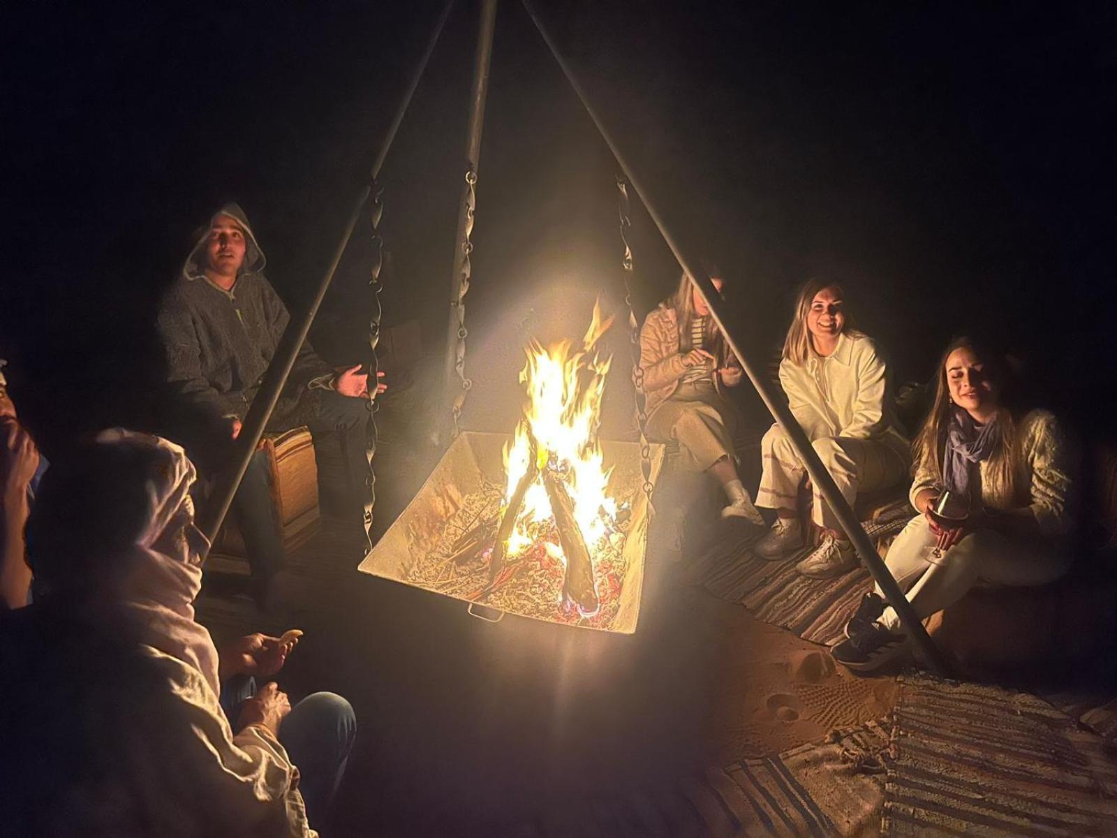 Enjoy Moda Camp Merzouga Tours- Camel Sunset Sunrise Quad Sunboarding Atv Экстерьер фото