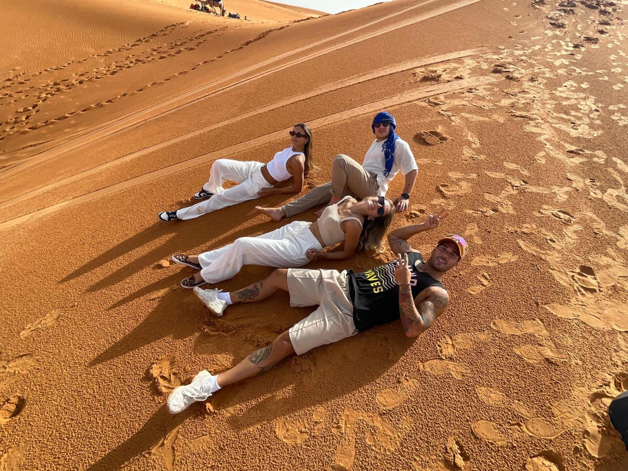 Enjoy Moda Camp Merzouga Tours- Camel Sunset Sunrise Quad Sunboarding Atv Экстерьер фото