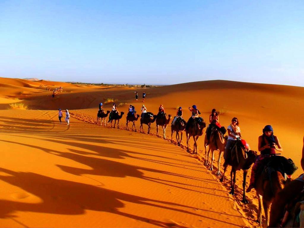 Enjoy Moda Camp Merzouga Tours- Camel Sunset Sunrise Quad Sunboarding Atv Экстерьер фото